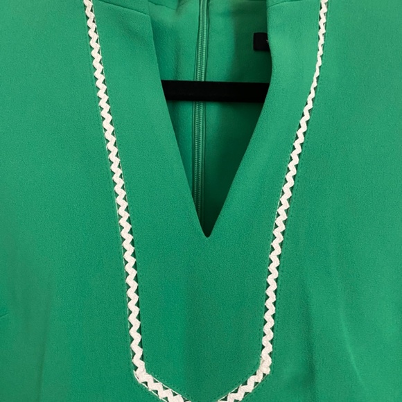 Green Dress - Picture 3 of 7